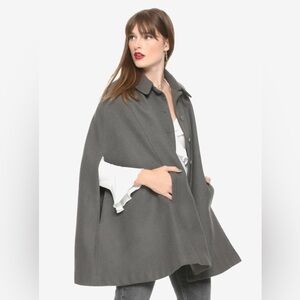 Outlander Cape Hot Topic Exclusive